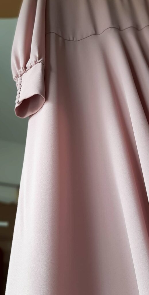 blusa-asimetrica-rosa-invitada